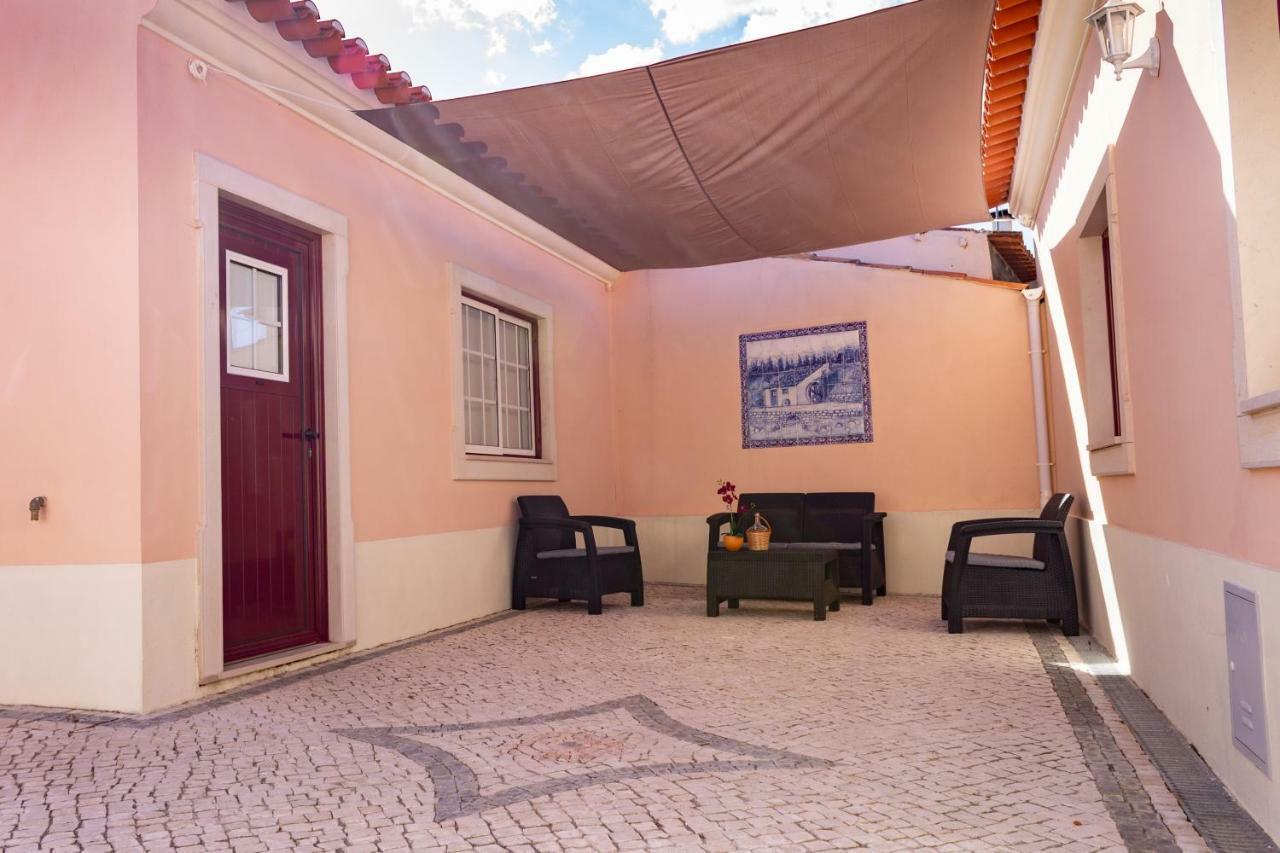 Вілла A Casa Da Avo Ana Arneiro das Milharicas Екстер'єр фото