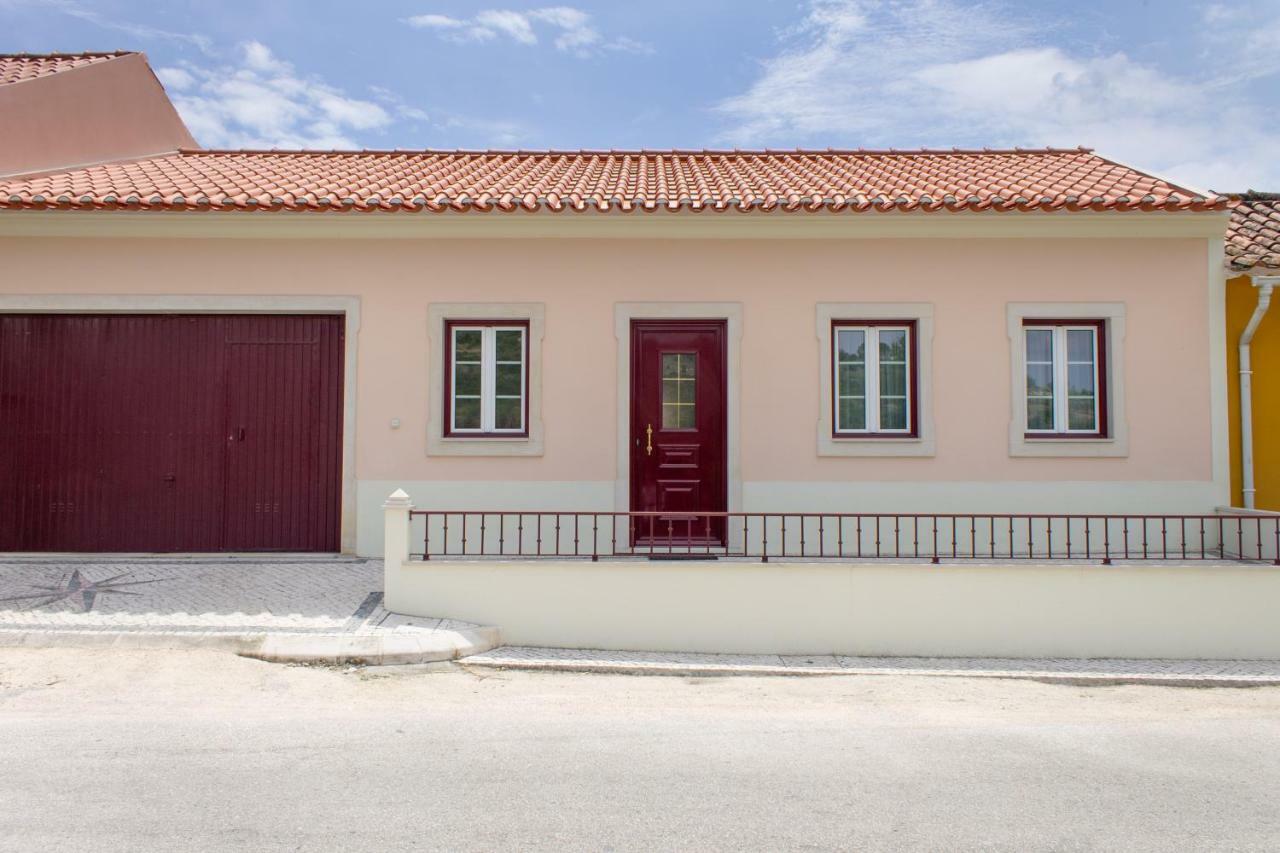 Вілла A Casa Da Avo Ana Arneiro das Milharicas Екстер'єр фото